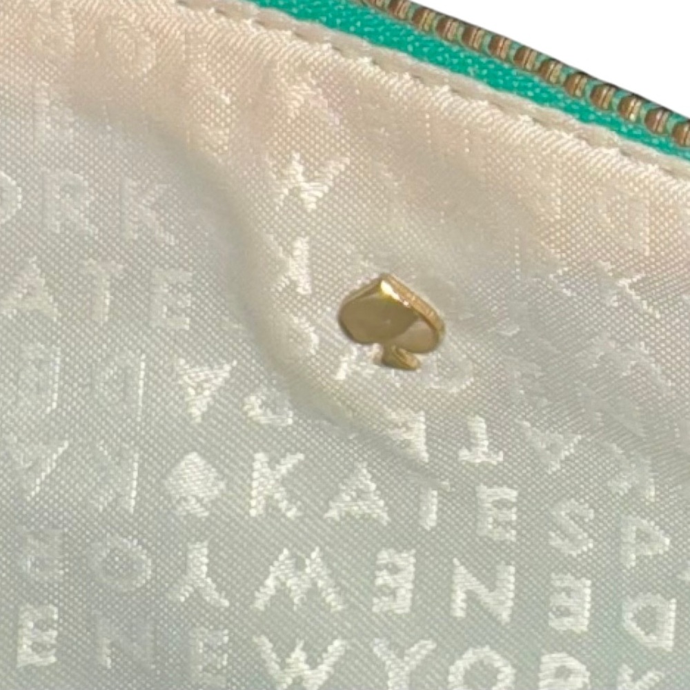 KATE SPADE Mikas Pond Bee Wristlet Green Leather Gold hardware in EUC - Picture 6 of 7